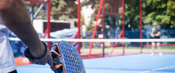 Neu bei uns: Padel in der Beach Base!