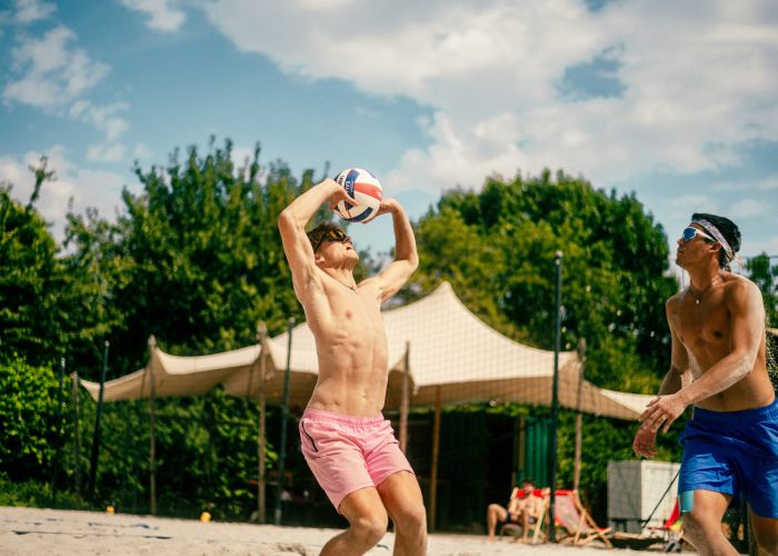 Blocken am Netz lernen wie die Profis